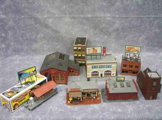 11 HO Buildings Structures Scenery Tyco Plasticville More