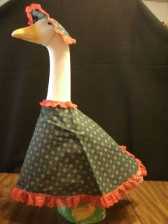  24 inch Yard Concrete GOOSE Christmas Dress Outfit