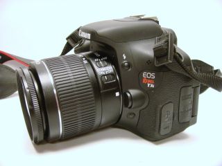 Canon EOS Rebel T3i Digital SLR Camera w Case