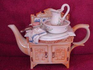 LARGE CARDEW TEAPOT WASHSTAND VERY GOOD CONDITION