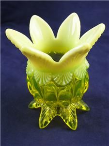   Vaseline Opalescent Yellow Pearline C 1880 Lady Caroline Vase