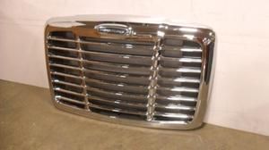 Freightliner Cascadia Class Replacement Grille A17 19112 000 SP