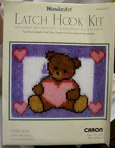 Caron WonderArt HEART BEAR Latch Hook Rug Kit 15X20 NEW NICE KIT