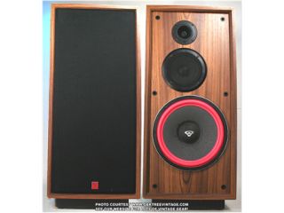 Awesomely Smooth Amazingly Clear Cerwin Vega DX 7 3way Speakers