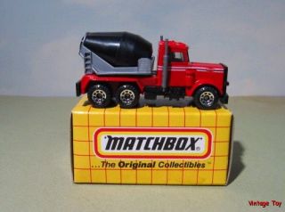Matchbox   Peterbilt Cement Mixer   #19   Old Store Stock 75 Series 