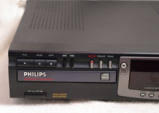 Philips CDR 765 CD Audio Recorder Player Screen Is Dim