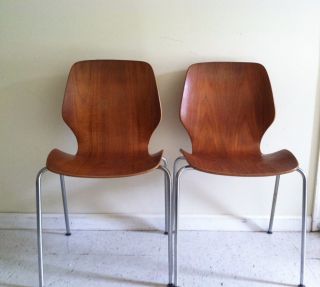 This chair is in good condition with very little signs of wear. The 