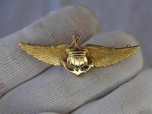 WWII SOLID 14K GOLD JEWELER CUSTOM CRAFTED US NAVY AVIATOR WING BADGE 