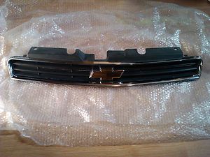 Chevrolet Impala Monte Carlo 2006 2009 Complete front upper grille 
