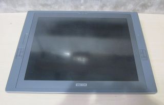  Wacom DTZ 2100D 21UX Graphics LCD Tablet