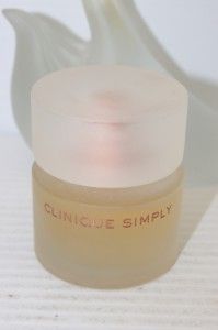 Clinique Simply Perfume Spray 1 0 oz 30 Ml