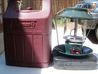 Nice Coleman 5154B700 Electronic Ignition propane lantern W case