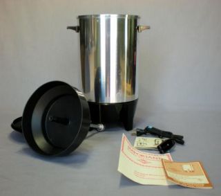 VTG WEST BEND PARTY SIZE 11838 COFFEE PERCOLATOR MAKER URN 12   30 CUP