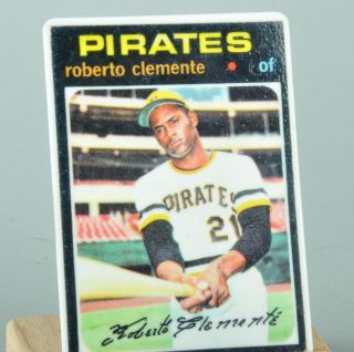 Roberto Clemente 71 Topps Porcelain Card w Stand