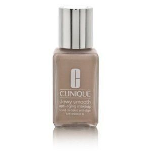 Clinique Dewy Smooth Foundation Natural Warmth 06