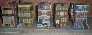 HO SCALE TRAIN BUILDING ROW HOUSES STREET SCENE NEW YORK DRY CLEANERS