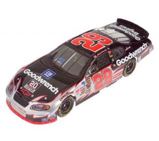 Kevin Harvick 2005 GM Goodwrench #29 124 Scale Die Cast Car