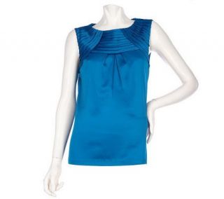 Simply. Chloe Dao Sleeveless Top with Seamed Neckline —