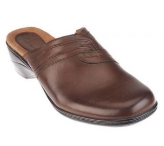 Earth Origins Peggy Leather Slip on Clogs with Ruching Detail
