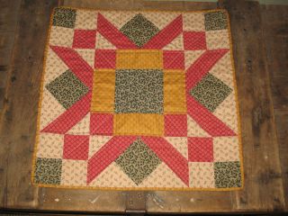   table top runner quilted center piece 100 cotton country Christmas