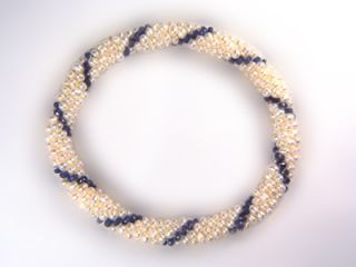 Designer Jewelry   Seed Pearl Bead Crochet Bracelet with Sapphires