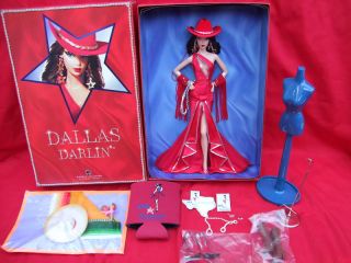 Dallas Darlin Barbie 2007 RARE Convention Pkg Brunette Le