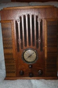 Zenith Radio Model 808 Tombstone Long Distance Radio Wood Old Tube not