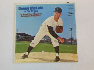 Denny McLain at The Organ Tigers Superstar Swings w Todays Hits Cap
