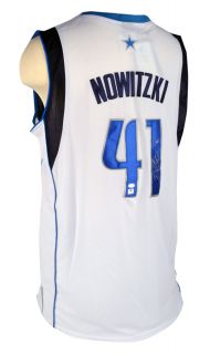 Dirk Nowitzki Signed Dallas Mavericks Jersey GA Certified