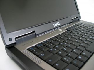 dell latitude d820 desktop replacement laptop nicely maintained dell