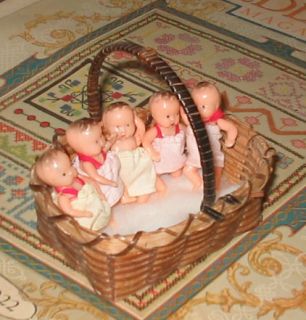 Dionne Quintuplet Dolls Five Little hard plastic dolls in basket FREE