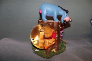 Disney Winnie the Pooh Stuck in Honey Hunny Pot Musical Snowglobe