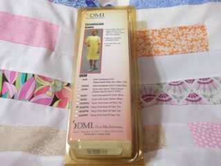 DMI Fancy Print Rose Hospital Gown Tie Back Cotton / Poly NEW