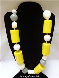 Vintage Huge Chunky Dramatic Yellow White Lucite Bead Runway Necklace