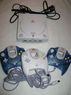 Sega Dreamcast Console w 3 Controllers and Cables in Good Condition