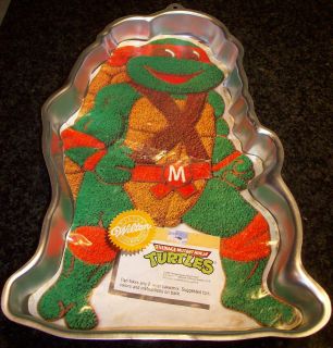 VINTAGE WILTON cake pan jello mold Teenage Mutant Ninja Turtle M 16 x