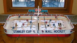  Eagle Toys NHL Stanley Cup Tin Metal Table Top Rod Hockey Game