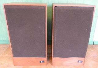 Pair of 2 Acoustic Research AR11B Speaker