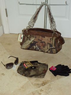 NEW LICENSED Mossy Oak Brown CAMO Purse Cosmetic case coins gloves DG