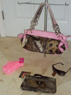 NEW LICENSED Mossy Oak PINK CAMO Purse Cosmetic case coins gloves DG