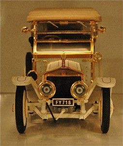 Franklin Mint 1911 Rolls Royce Tourer   White w/Gold Pin Striping with