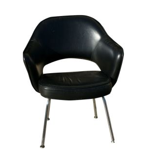 Vintage Black Leather Knoll Saarinen Executive Chair