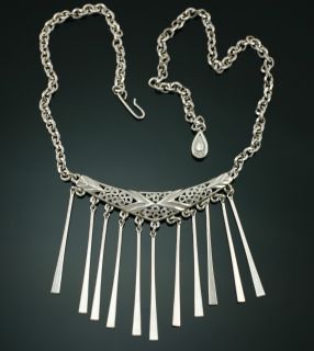 Vintage Emmons Fringe Silver Pendant Chain Necklace