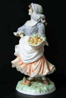 elizabeth woodhouse sculpted by sheila mitchell titled rosie picking