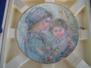 Royal Doulton Edna Hibel Plate Colette Child Box