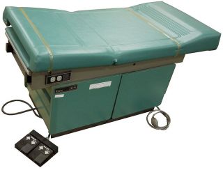 Ritter 105 Medical OBGYN Hospital Patient Exam Table Hydraulic Power