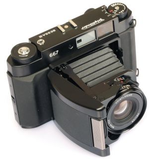 Compact Medium Format 6x6 / 6x7 Folding Rangefinder Film Camera