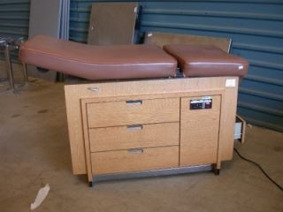 HAMILTON INDUSTRIES PATIENT EXAM TABLE TATOO OBSTETRIC GYNECOLOGY