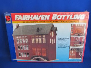HO Scale Life Like Fairhaven Bottling Plant Building Kit Item 1355
