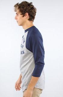  the dfa raglan in heather sale $ 19 95 $ 34 00 41 % off converter